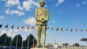 Selassie statue 2